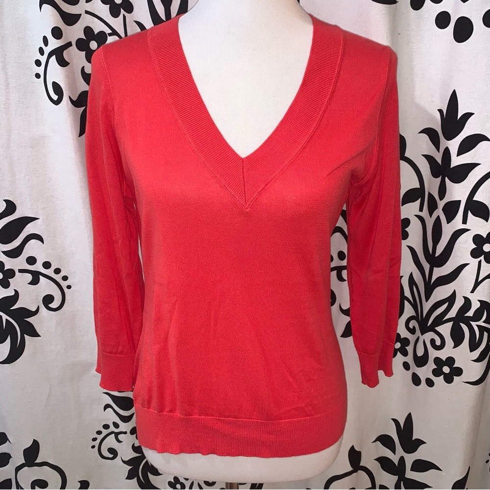 Ann Taylor LOFT Sz M 3/4 Sleeve V-neck Lightweight Pullover Knit Sweater Orange
